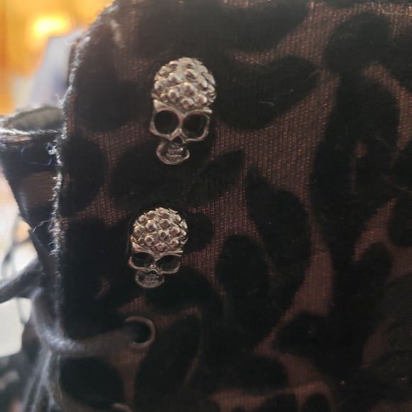 High heels - Picture 2 of 3